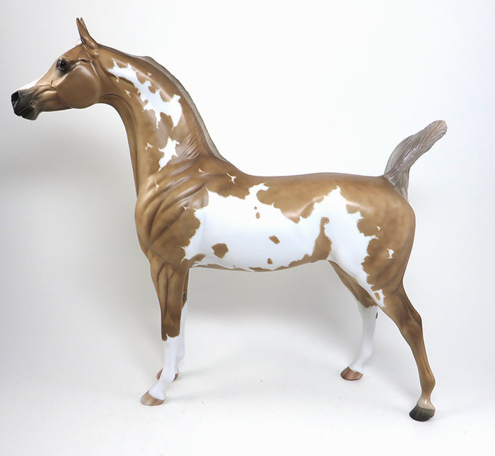 ives palomino paint model horse