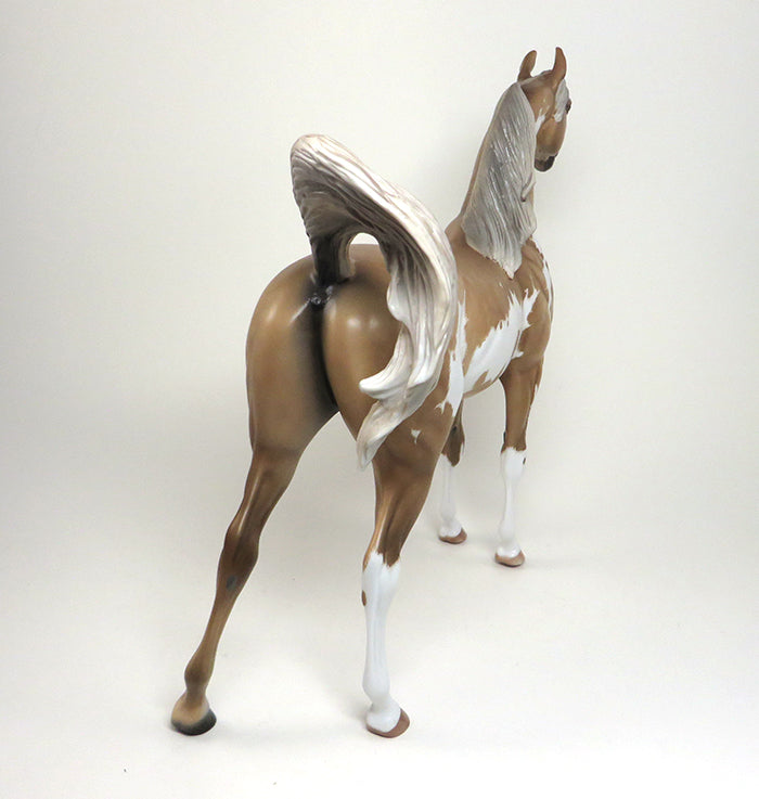 IVES-OOAK-ETCHED-PALOMINO PAINT ARABIAN MODEL HORSE 12/28