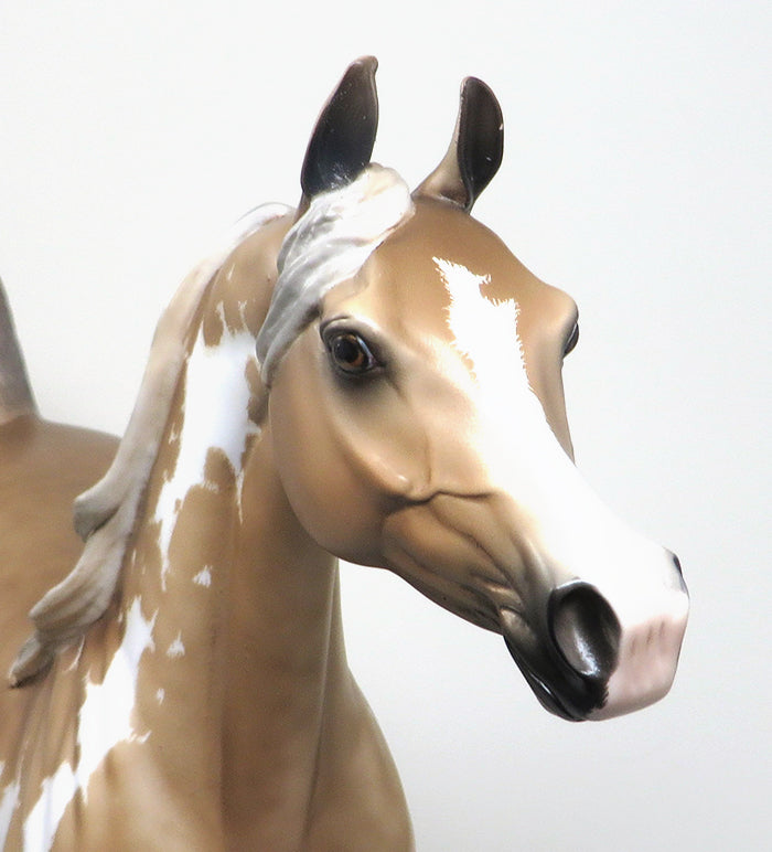 IVES-OOAK-ETCHED-PALOMINO PAINT ARABIAN MODEL HORSE 12/28