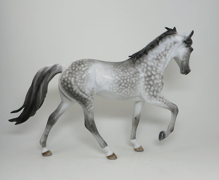 GREY MODEL HORSE