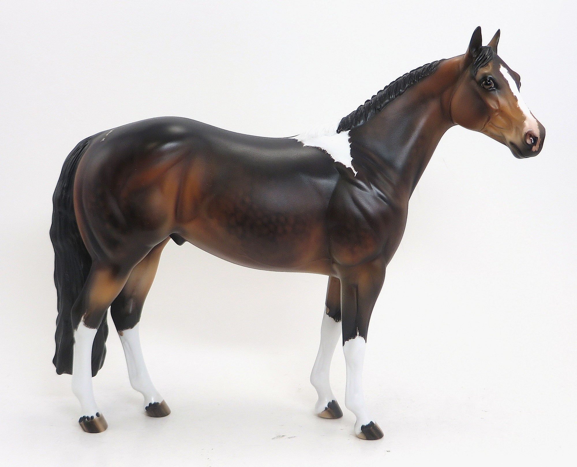 BEESWAX - Dark BAY PAINT-ISH- LE-6- 9/11