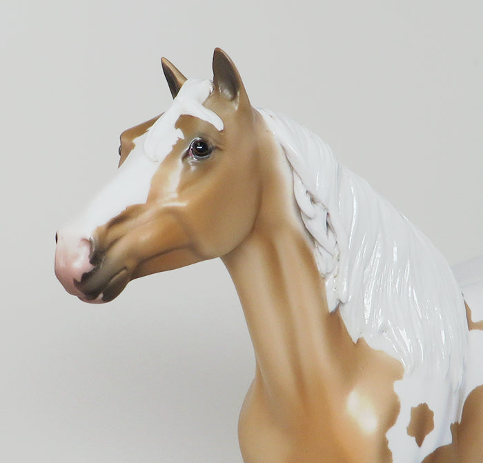 SUNNY GO - OOAK Palomino Paint Spanish Mustang Model Horse - 11/13