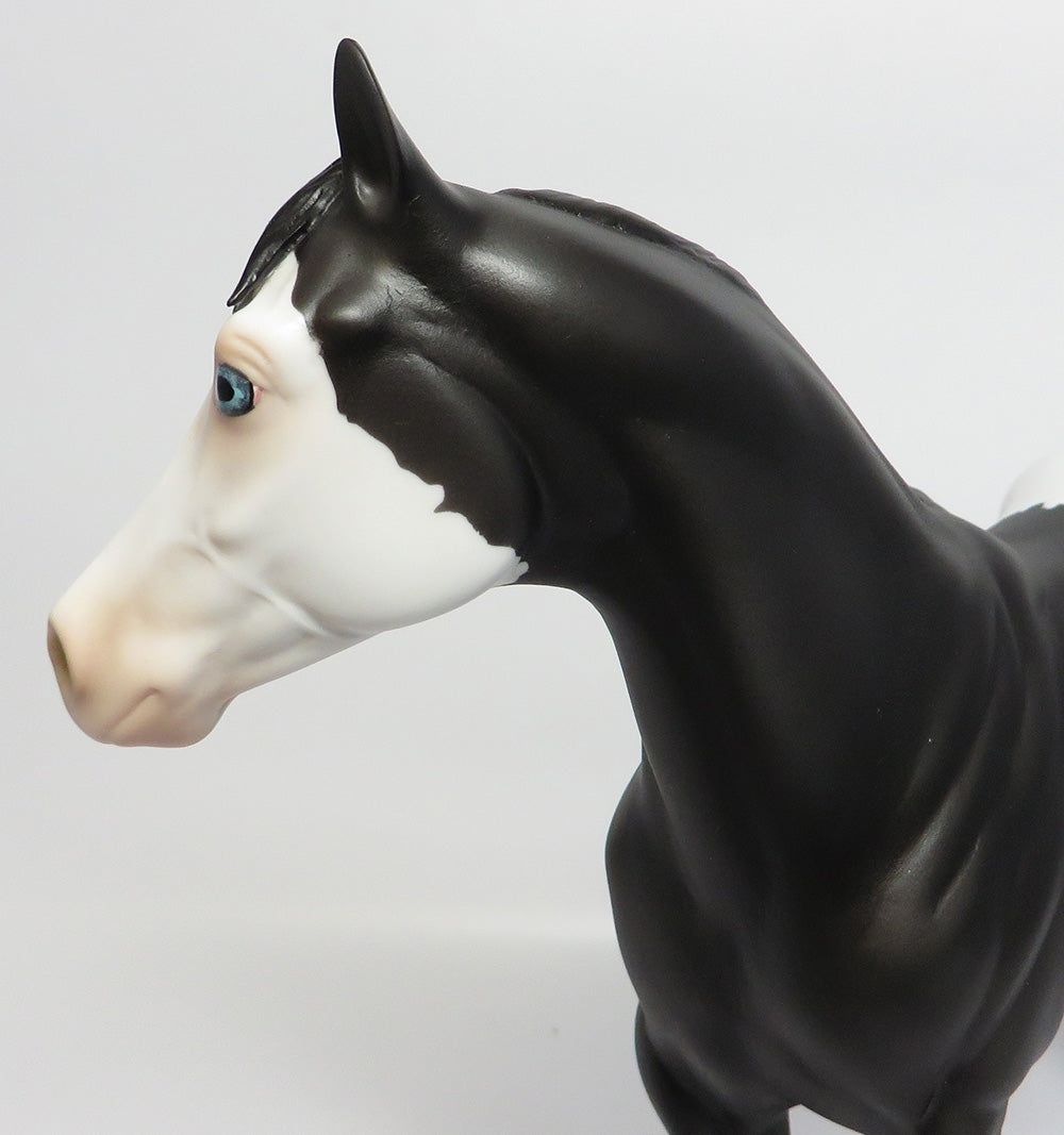PALMER-OOAK PAINT ISH MODEL HORSE 11/1317