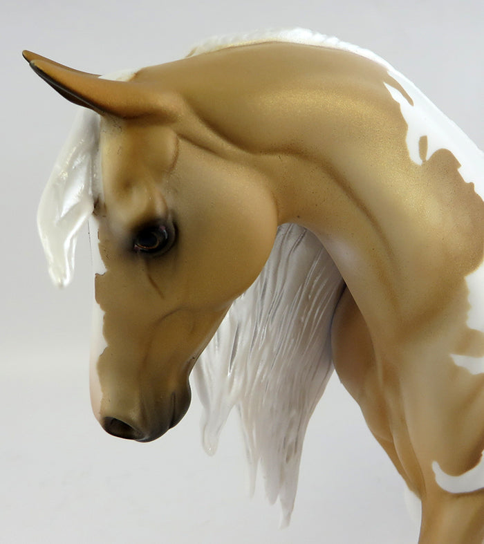 SOPHISTIGOLD ONLY-OOAK PALOMINO PAINT MODEL HORSE 11/23/16