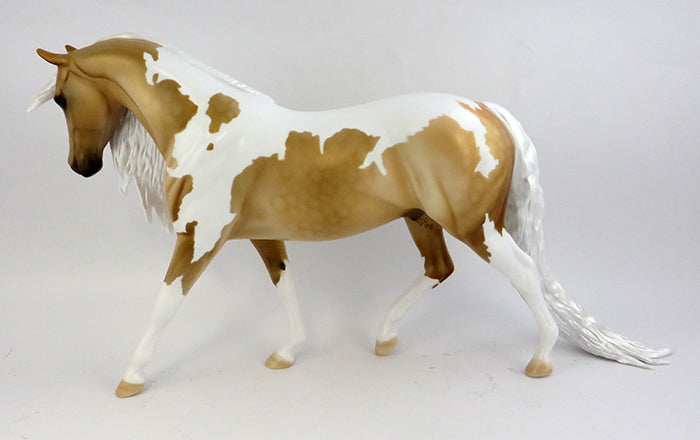 SOPHISTIGOLD ONLY-OOAK PALOMINO PAINT MODEL HORSE 11/23/16