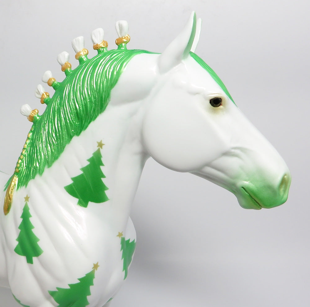 SCOTCH~OOAK STANDING DRAFT CHRISTMAS TREE DECORATOR 11/7/17