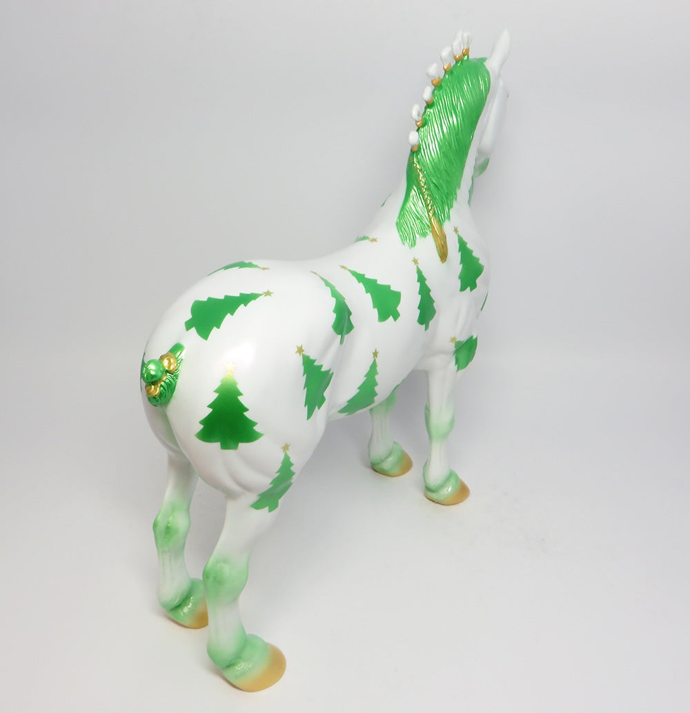 SCOTCH~OOAK STANDING DRAFT CHRISTMAS TREE DECORATOR 11/7/17