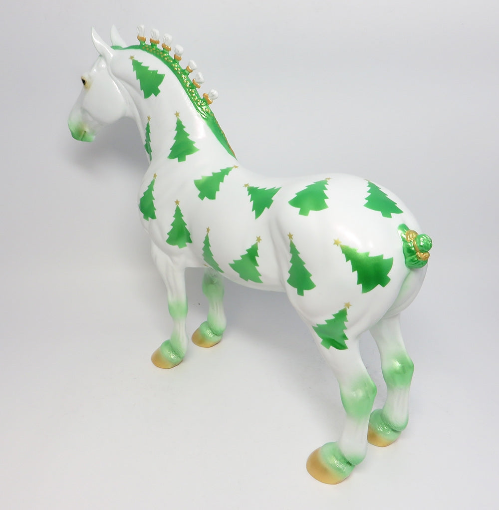 SCOTCH~OOAK STANDING DRAFT CHRISTMAS TREE DECORATOR 11/7/17