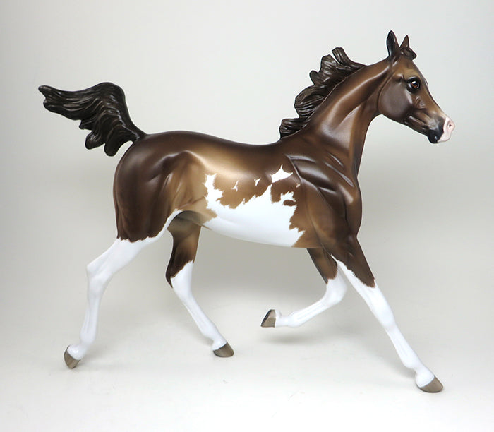 YEARLING MODEL HORSE