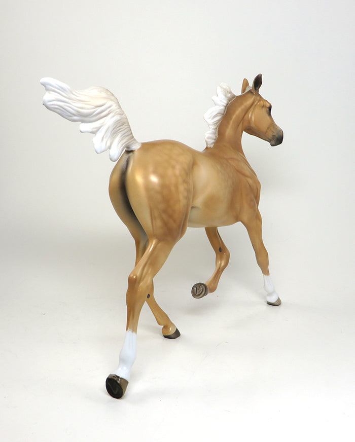 PALOMINO YEARLING