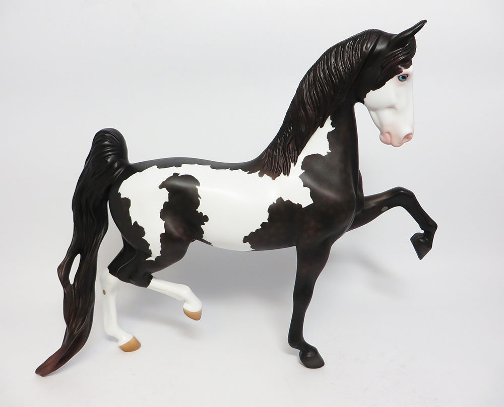 JOUSTER-OOAK BLACK PINTO SADDLEBRED MODEL HORSE WHS 2017