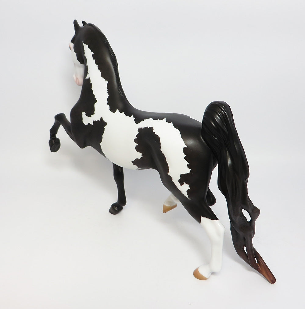 JOUSTER-OOAK BLACK PINTO SADDLEBRED MODEL HORSE WHS 2017