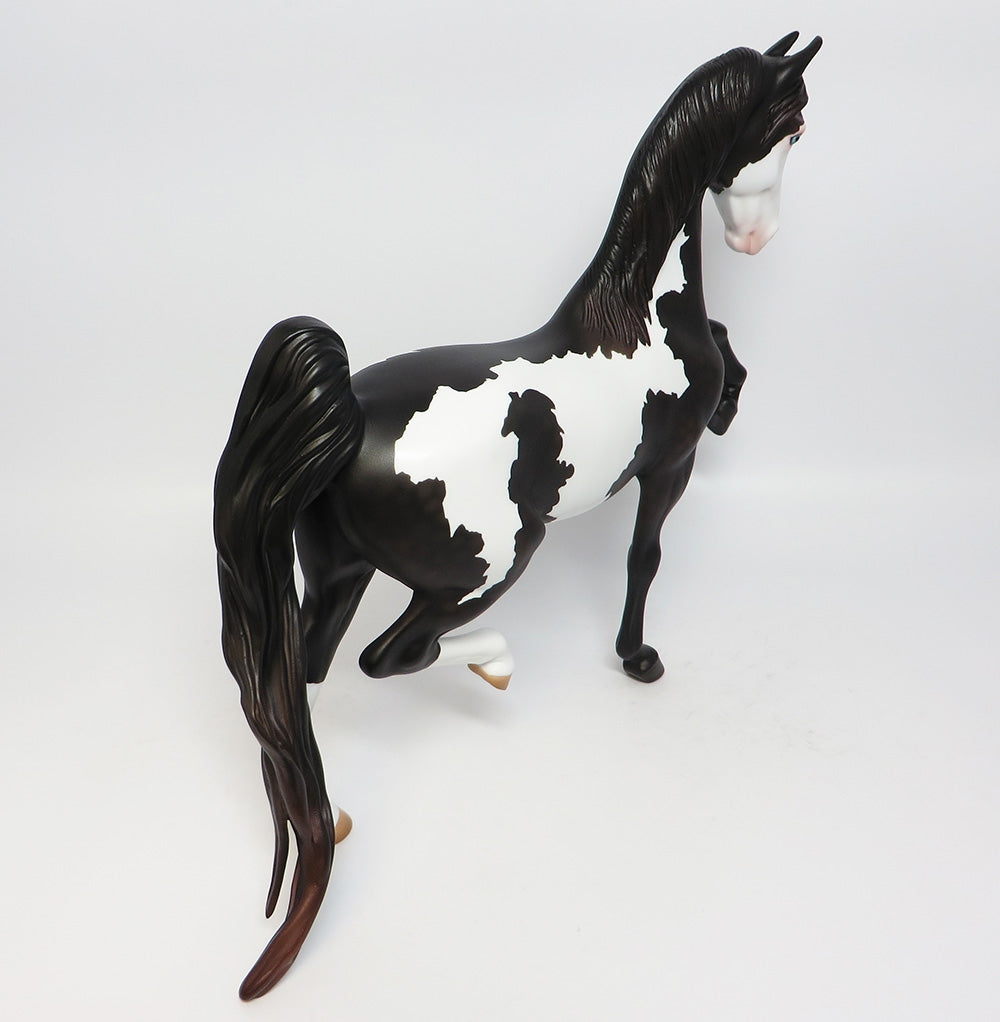 JOUSTER-OOAK BLACK PINTO SADDLEBRED MODEL HORSE WHS 2017