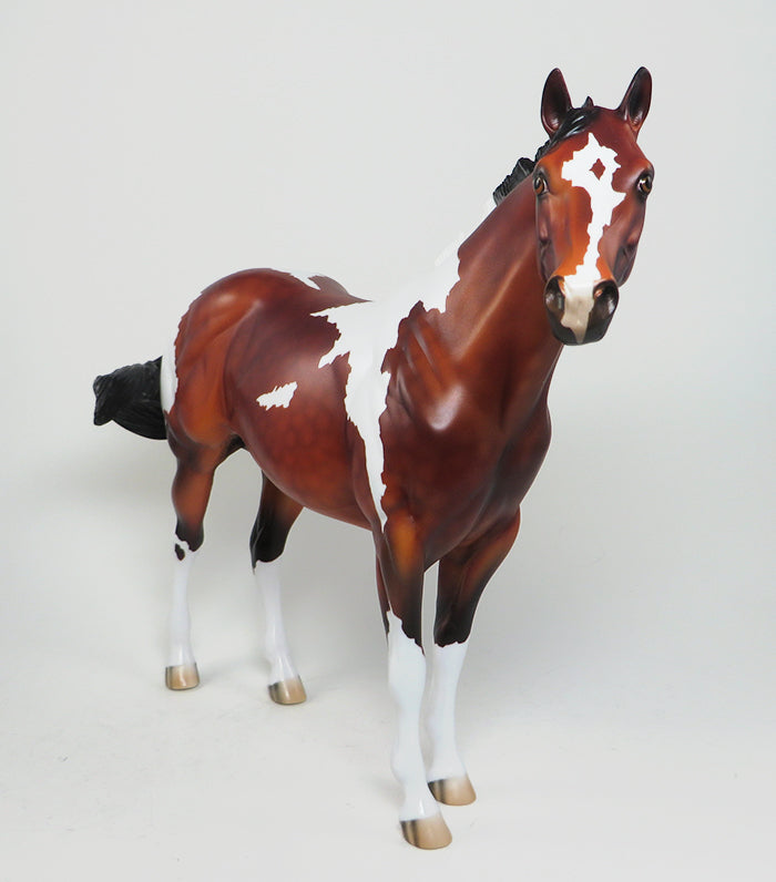 FINAL NOTICE-LE-2-BAY PAINT ISH MODEL HORSE 12/30