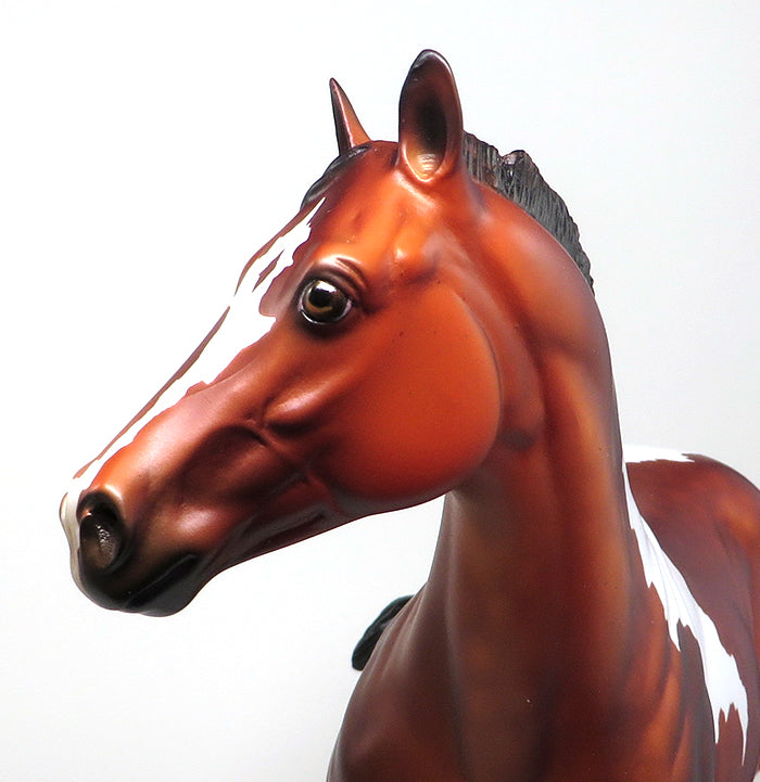 FINAL NOTICE-LE-2-BAY PAINT ISH MODEL HORSE 12/30