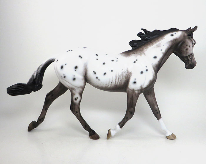 varnish roan appaloosa model horse 