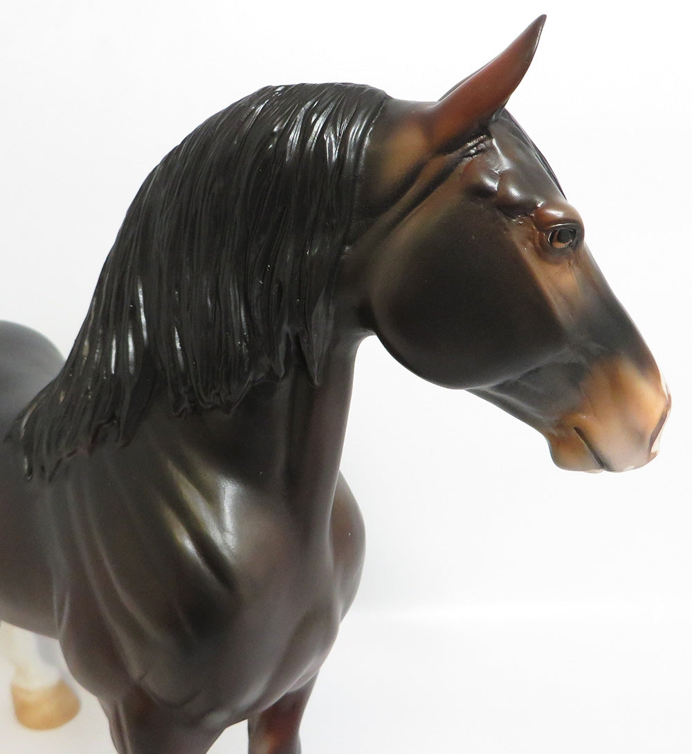 JINGA-LE-4 CUSTOM DAPPLE BAY STANDING DRAFTER MODEL HORSE WHS 2017