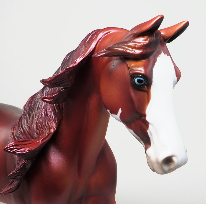 SLIPPERY WHEN WET - CHESTNUT PAINT PALOUSE MODEL HORSE - LE3 - 1/11
