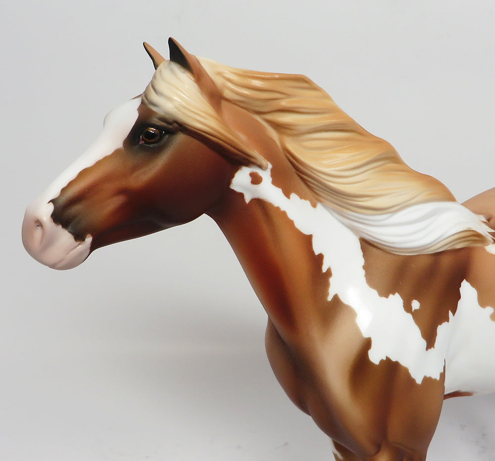 LOUIE~OOAK CHESTNUT PINTO SPANISH MUSTANG MODEL HORSE 5/10