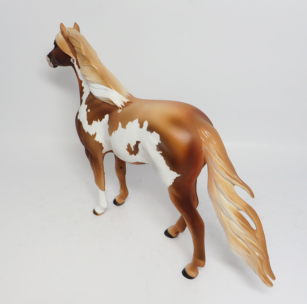 LOUIE~OOAK CHESTNUT PINTO SPANISH MUSTANG MODEL HORSE 5/10