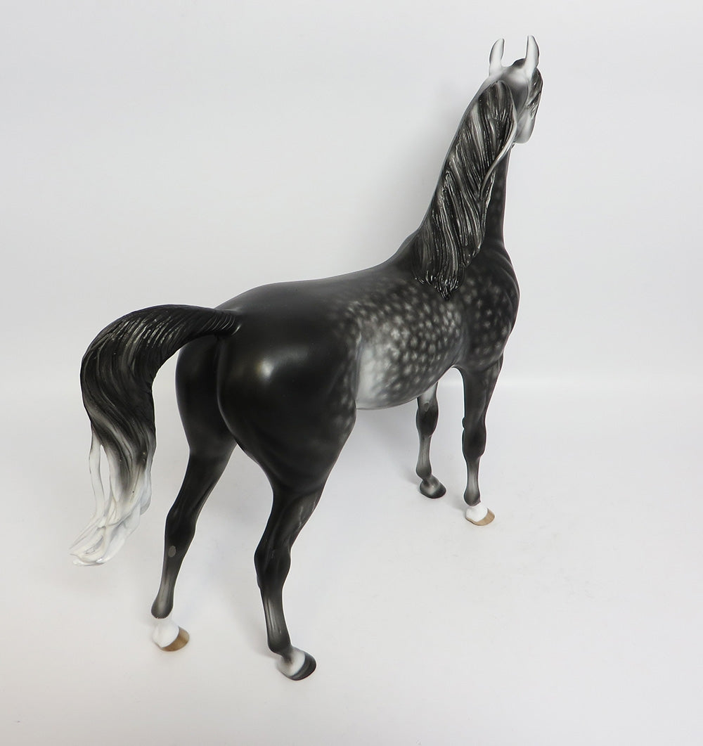 MAGIC EIGHTBALL-OOAK STAR DAPPLE GREY ARABIAN MODEL HORSE BY SHERYL LEISURE 11/21/17
