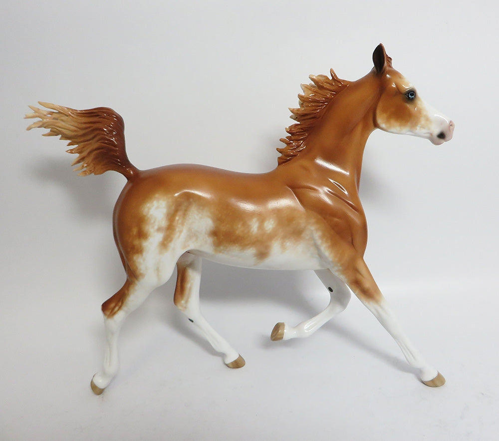 MIDGE-OOAK CUSTOM CHESTNUT SABINO YEARLING MODEL HORSE BY SHERYL LESIURE