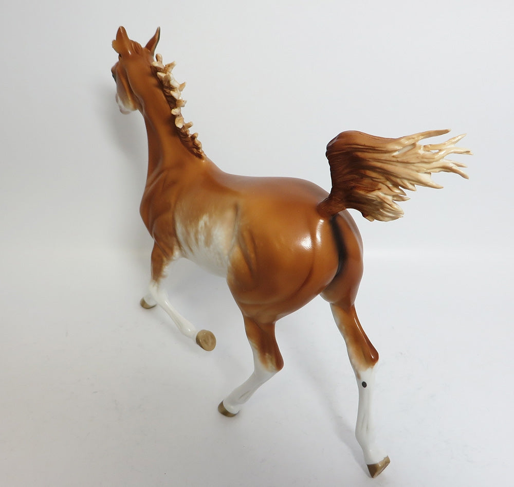 MIDGE-OOAK CUSTOM CHESTNUT SABINO YEARLING MODEL HORSE BY SHERYL LESIURE