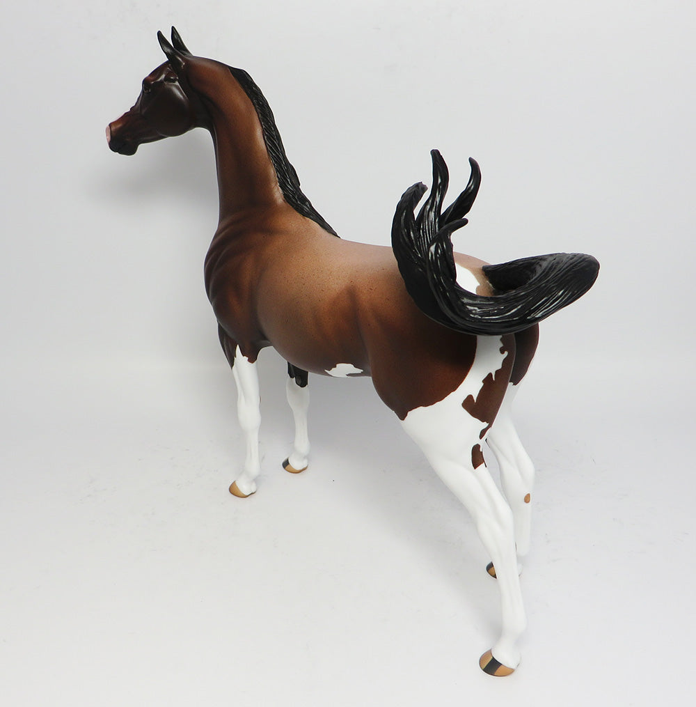 BAKED BROWN-OOAK BAY ROAN PAINT ARABIAN MODEL HORSE 5/12/17