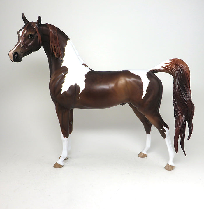 going global chestnut arabian