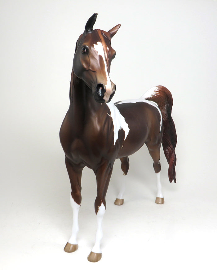 GOING GLOBAL - ETCHED CHESTNUT TOBIANO ARABIAN MODEL HORSE BY SHERYL LEISURE - LE3 - 1/11
