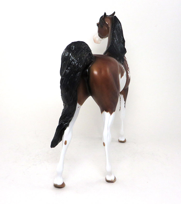 CURRIER-OOAK-BAY SABINO PINNED EAR ARABIAN MODEL HORSE 12/28
