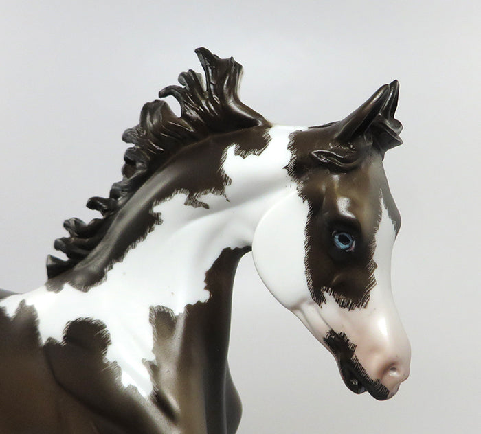 SIERRA DAWN-OOAK ETHCHED BROWN YEARLING MODEL HORSE 7/7