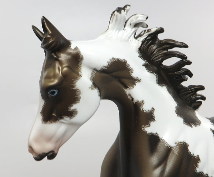 SIERRA DAWN-OOAK ETHCHED BROWN YEARLING MODEL HORSE 7/7