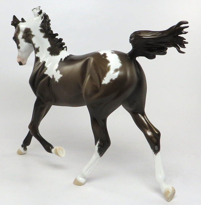 SIERRA DAWN-OOAK ETHCHED BROWN YEARLING MODEL HORSE 7/7