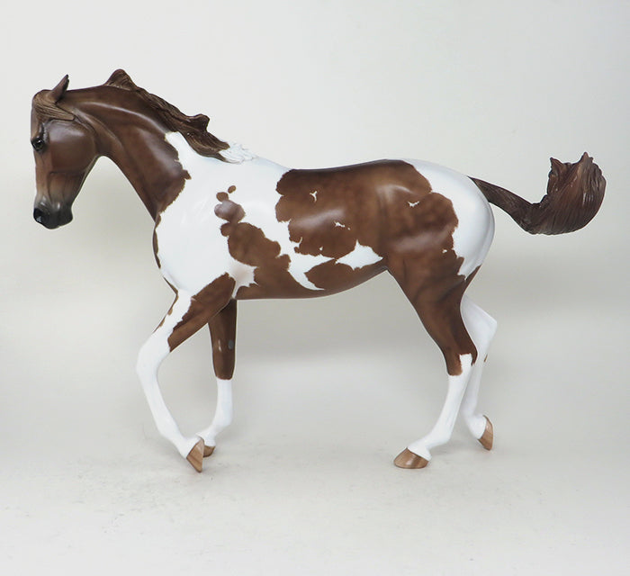 Thoroughbred Model Horse