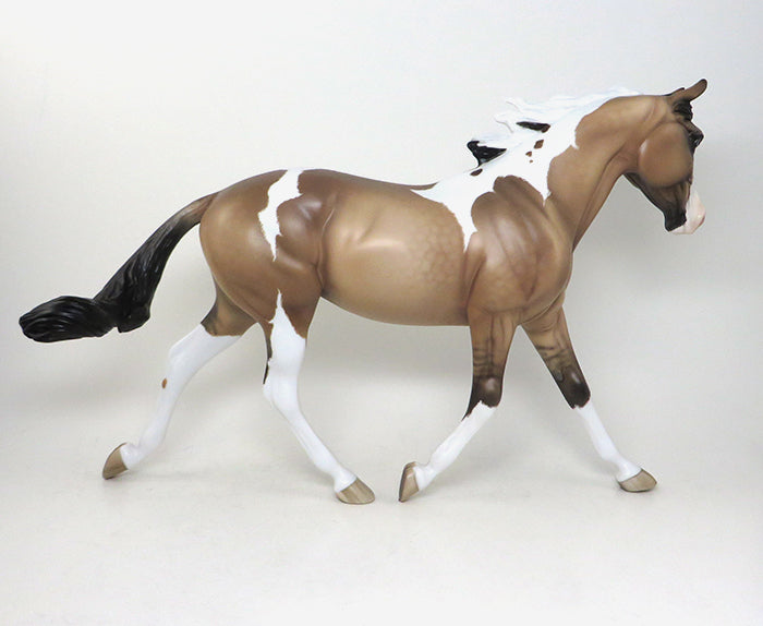 one of a kind palouse model horse