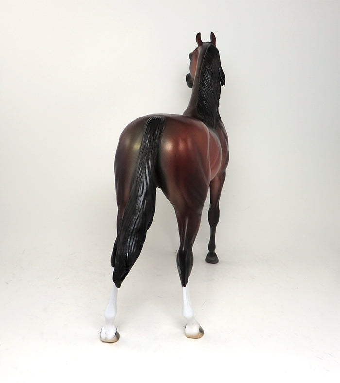 ABBRIOTTO - OOAK-DAPPLE BAY ARABIAN MODEL HORSE - 1/13