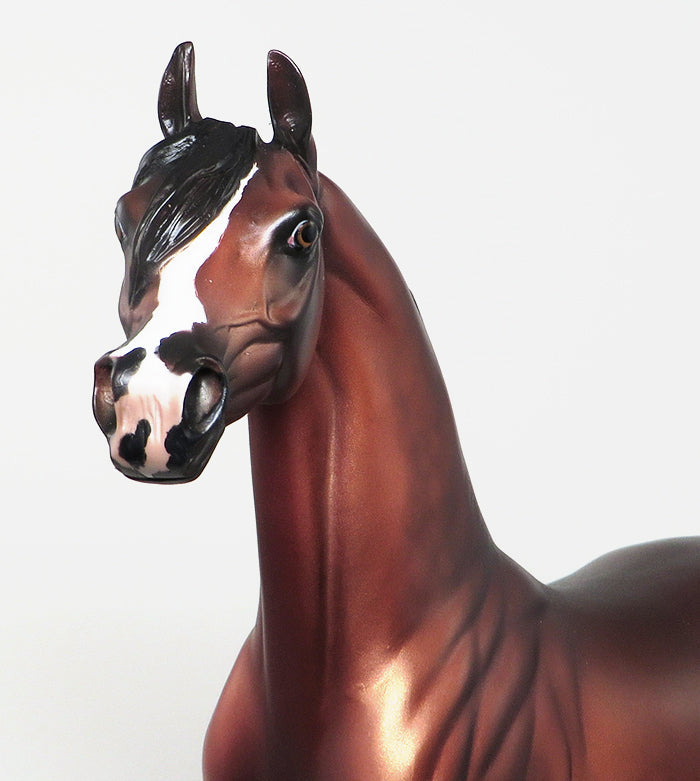 ABBRIOTTO - OOAK-DAPPLE BAY ARABIAN MODEL HORSE - 1/13