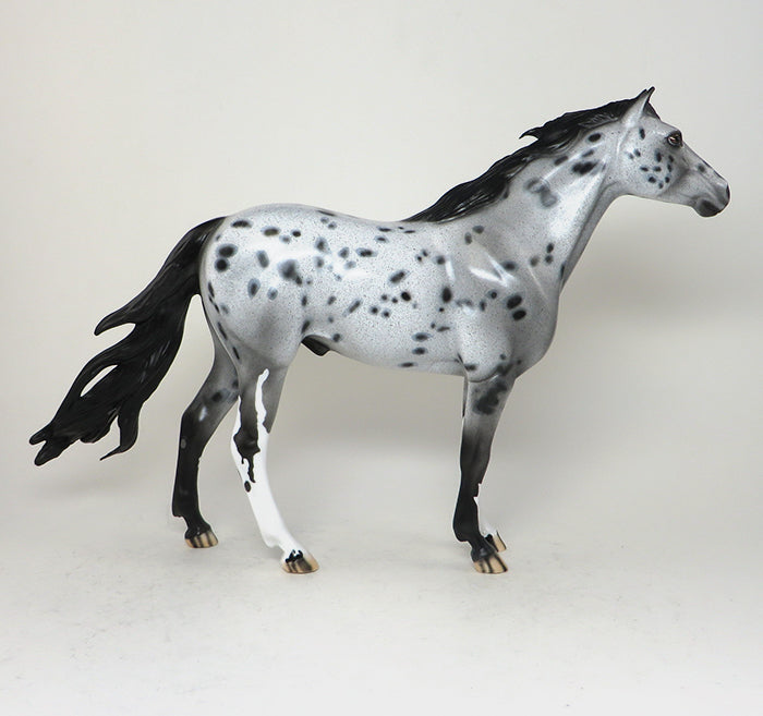cloud dancer model horse