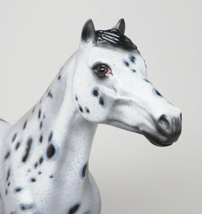 spanish mustang model horse