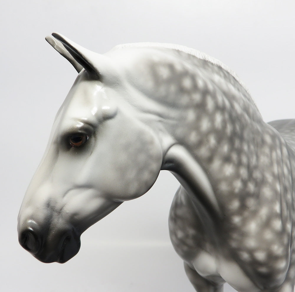 GINNY-OOAK STAR DAPPLE GREY BUNNY BY SHERYL LEISURE MODEL HORSE WHS 2017