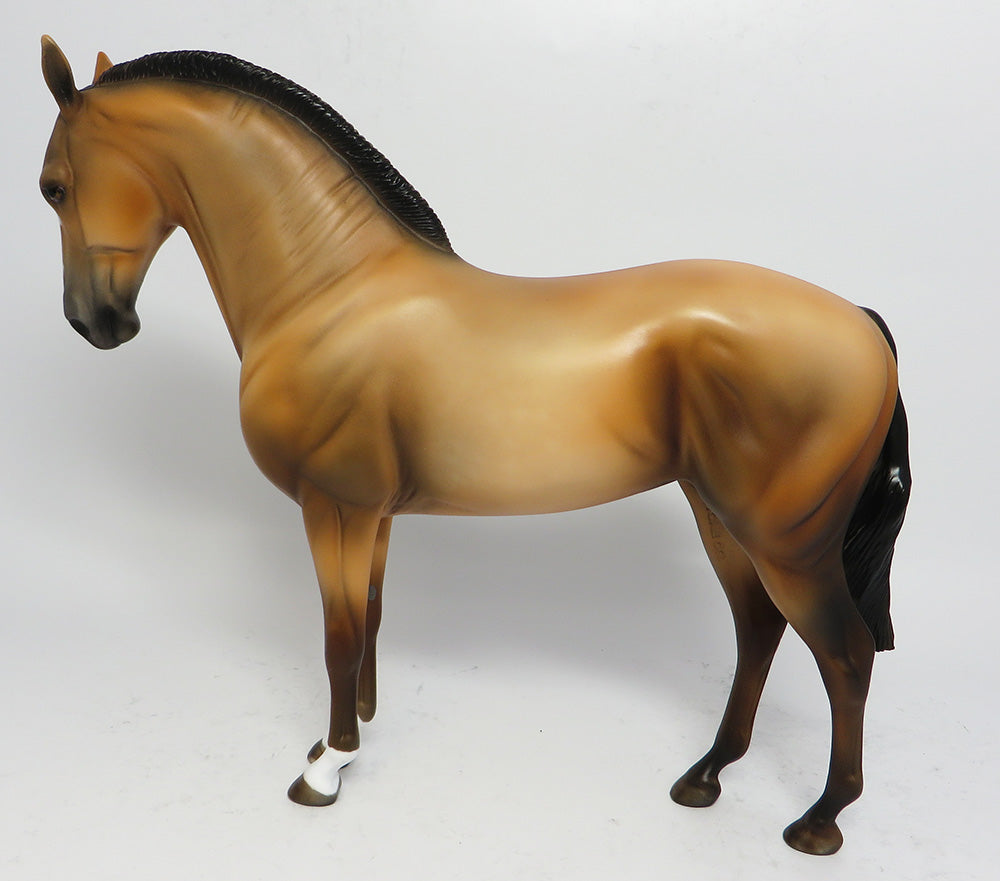 SAHARA-LE.3 SOFT BAY MARE ANDALUSIAN MODEL HORSE 5/23/17