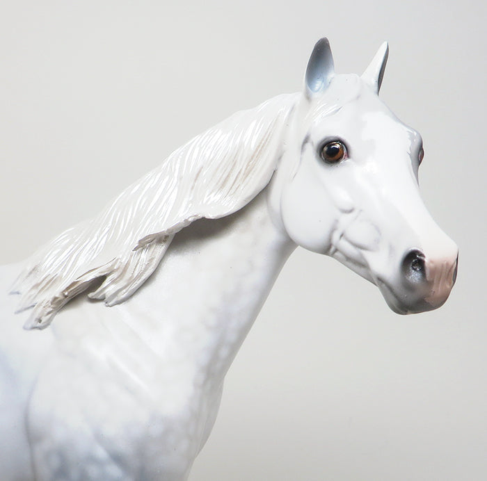 IRON MIKE - OOAK DAPPLE GREY ISH MODEL HORSE - 1/14