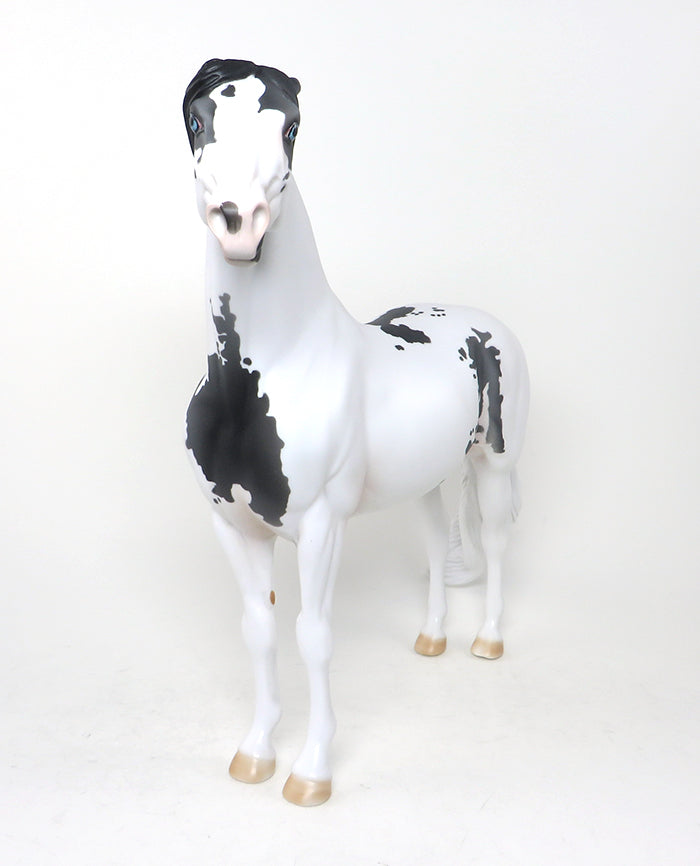 JUKEBOX JUNKIE - OOAK-BLACK PAINT MORGAN MODEL HORSE - 1/15