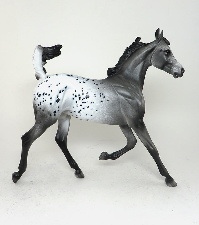 Mia Gecco yearling Model Horse