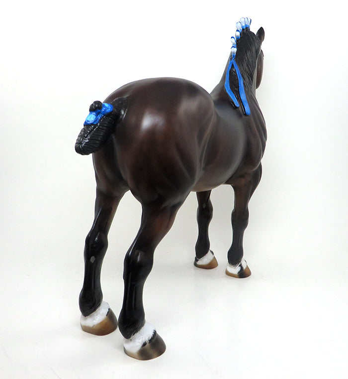 CHUBAKA - OOAK BAY STANDING DRAFTER MODEL HORSE - 1/15