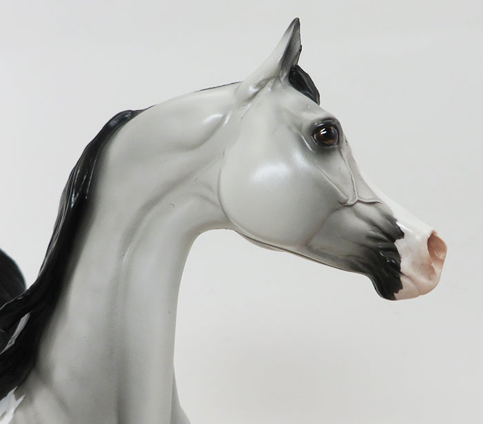 GREY MODEL HORSE