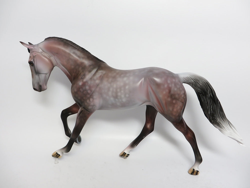 MINTY HEART-OOAK CUSTOM MAULBARY GREY TENNESSEE WALKER HORSE WHS 2017