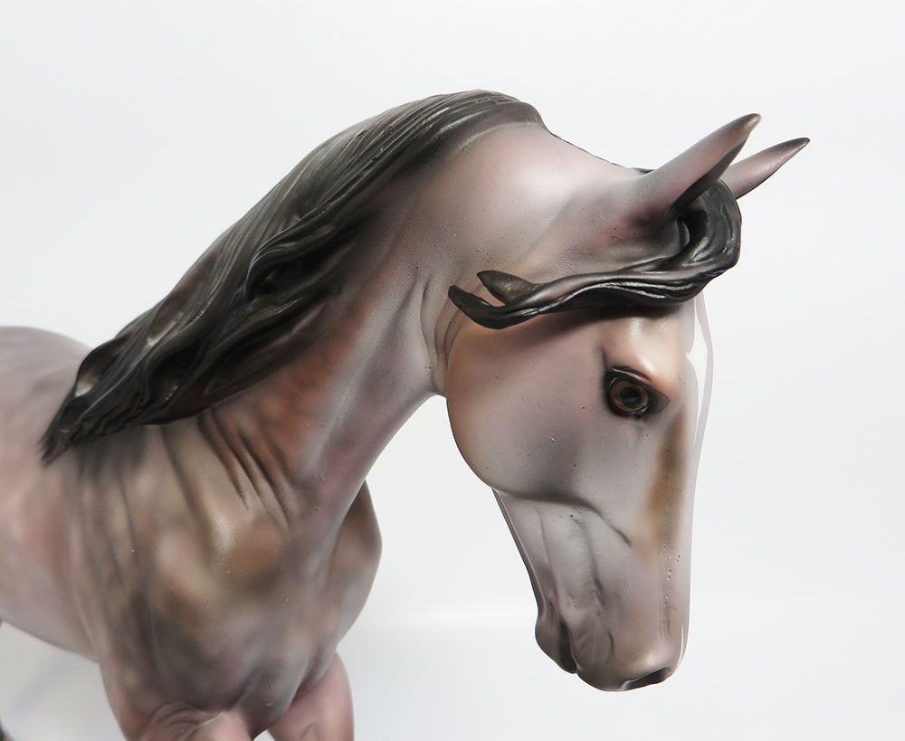 MINTY HEART-OOAK CUSTOM MAULBARY GREY TENNESSEE WALKER HORSE WHS 2017