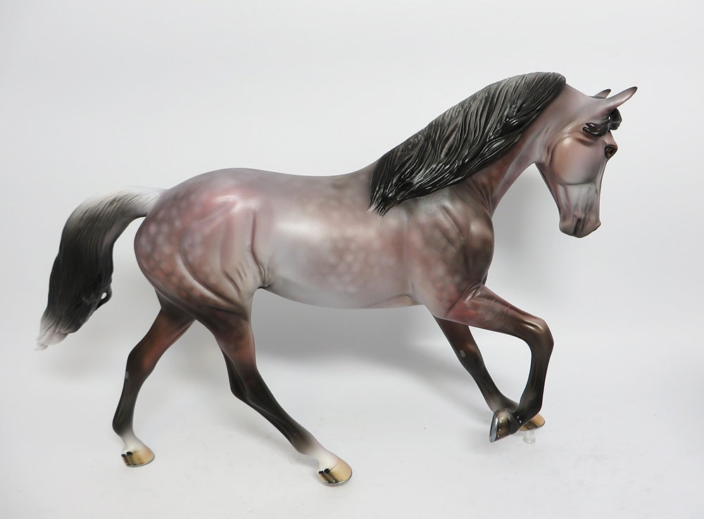 MINTY HEART-OOAK CUSTOM MAULBARY GREY TENNESSEE WALKER HORSE WHS 2017